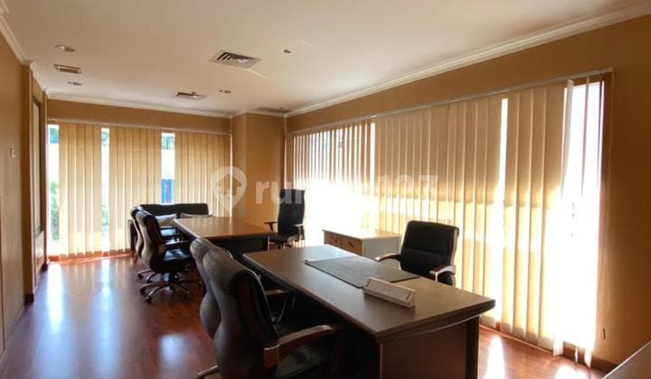 Sewa Murah Kantor 284 M2 Furnish di Menara Anugrah Mega Kuningan