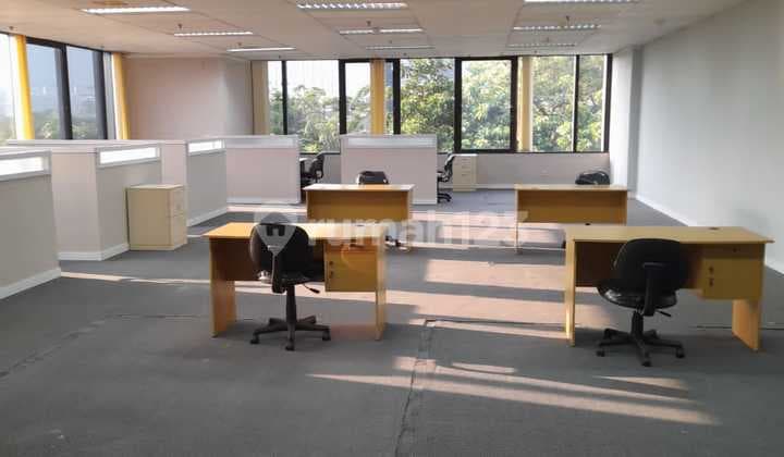 Sewa Kantor Siap Huni 195 M2 di Gedung Tifa Gatsu, Hrg Ekonomis