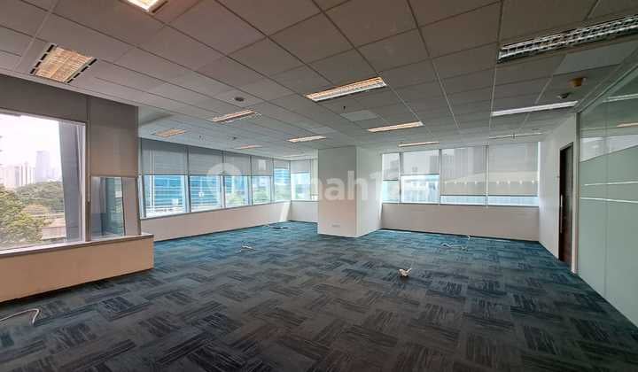 Sewa Kantor Sdh Partisi 544 M2 di Menara Palma Kuningan, Hrg Nego