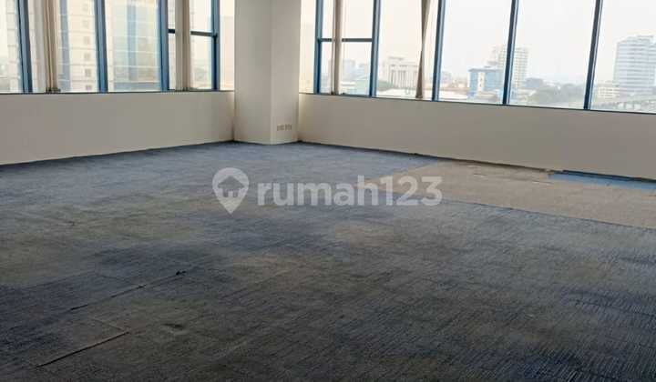 Office for Rent 85 M2 with Partition in Graha Pratama Pancoran, Affordable Price