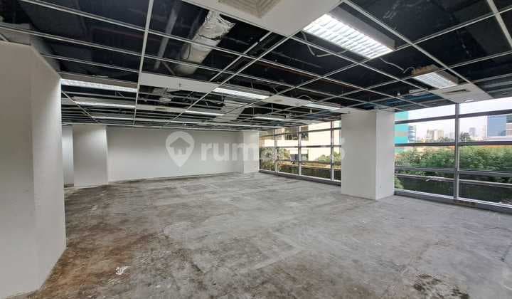 Sewa Kantor Murah 233 M2 di Wisma 77 Slipi Kondisi Bare, Free Overtime