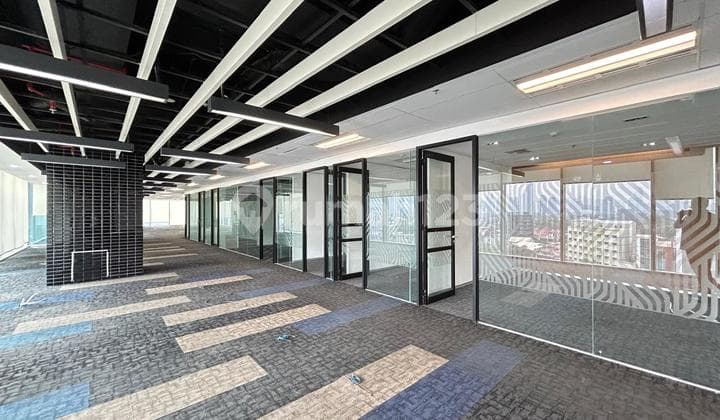 Sewa Kantor 1608 M2 di Park Tower Kebon Sirih, Kondisi Siap Pakai
