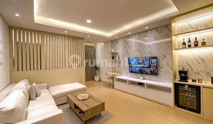 Rumah Full Furnish – Cluster Hylands, Greenwich Bsd City Luas Tanah 112 M² ( 8x14 ) Luas Bangunan 133 M² 4 Kamar Tidur 3 Kamar Mandi Listrik 4400 Watt Hadap Selatan Sertifikat Shm Harga 3,5 M Nego Full Furnish & Baru Renovasi Teras Depan Sudah Dibuat Smar