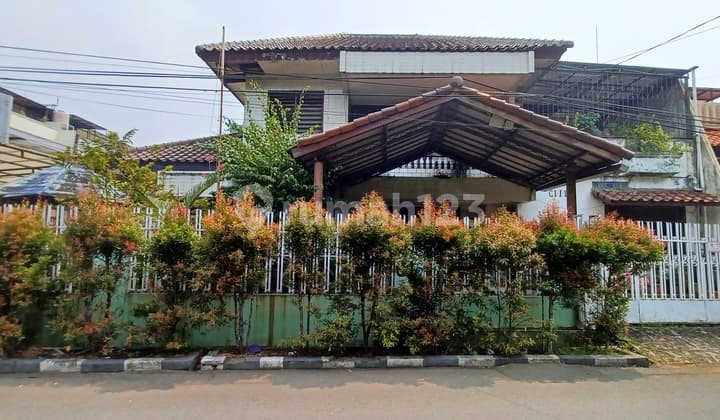 Aries Garden House
Land Area 300 m²
Building Area 200 m²
5 Bedrooms
3 Bathrooms
2-Car Garage
4400 Watt Electricity
Southeast Facing
IPL 200k
PAM Water
Price 4.7 Billion
Negotiable Until Deal!!!