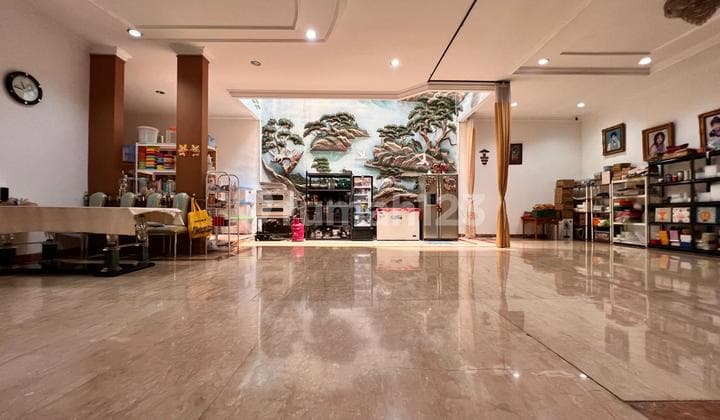 Sunter Paradise 3sunter Jakarta Utaraluas Tanah 345 M²luas Bangunan 500 M²4+1 Kamar Tidur3+1 Kamar Mandibangunan 2 Lantaisemi Furnishlistrik 5500 Wattruang Tamu Luasruang Makan Luasgarasi 2 Mobilcarport 2 Mobilharga 10 Milyar Nego