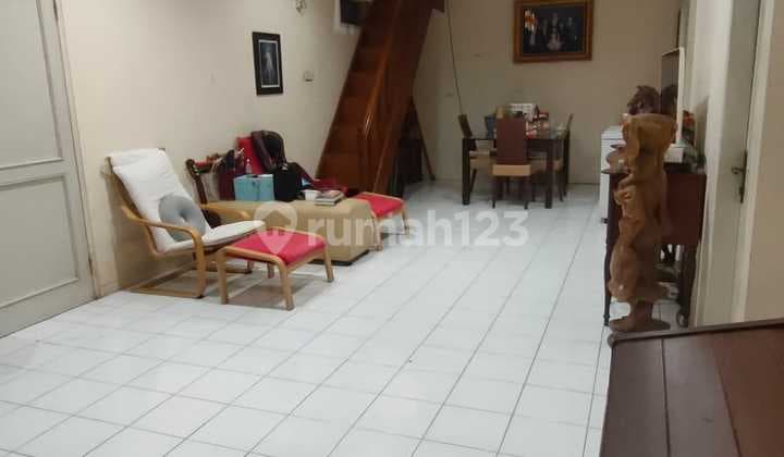 Rumah Metro Permata 1, Rumah Uk 10X18m² Jarang Ada Dijual. Lokasi Bagus dan Strategis.surat Shm.harga 2,6 Milyar Nego