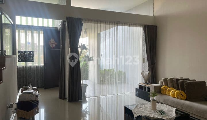 Citra Garden House, Citra 6 Cluster Green Papyrus. Strategic Location Close to Culinary Center and Toll Access. House in Good Condition and Fully Furnished. Price 9.2 Billion Negotiable.