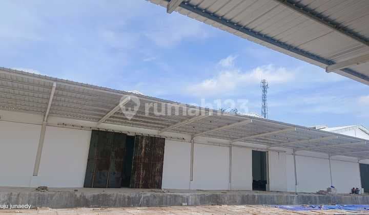 Pergudangan di zona Industri dapat untuk pabrik