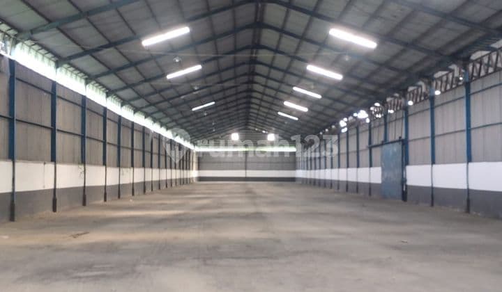 Gudang Di Zona Industri Siap Pakai