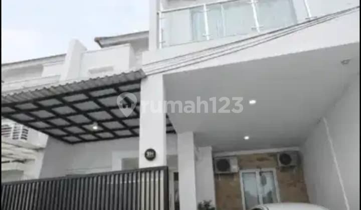 Disewakan Rumah Modern Minimalis di Duren Tiga