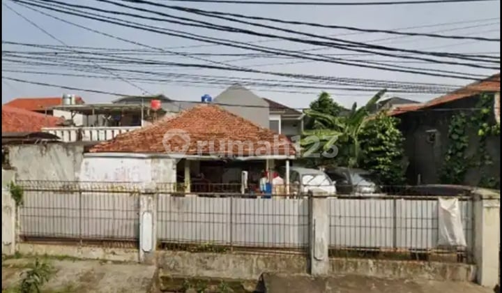 Dijual Cepat Tanah dan Bangunan Lokasi Strategis Pinggir Jalan