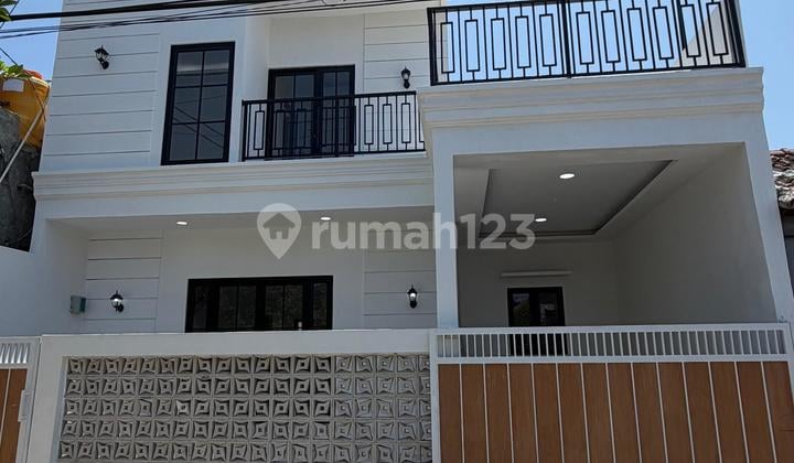 For Sale Rumah Baru 2 Lantai di Denpasar Selatan