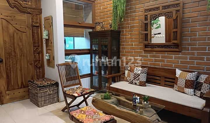 Rumah Antik 2 Lantai Full Furnished Siap Huni Di Buah Batu Bandung