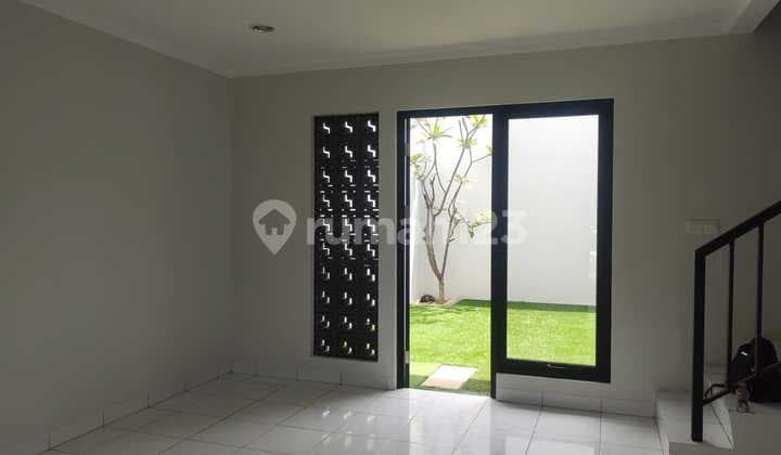 Disewakan Rumah Lokasi Summarecon Cluster Dayana Bandung