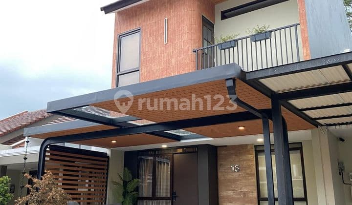 Di Jual Rumah Baru Full Renov Full Furnished Model Retro Classic House di Kota Baru Parahyangan