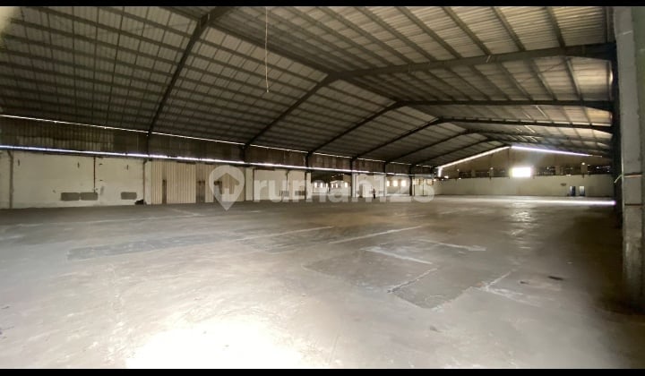Gudang Ready To Use
main Road Jl Rumah Sakit Gede Bage Soekarnohatta