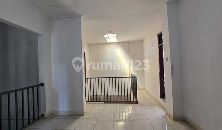 Disewakan Rumah Minimalis 2 Lantai Komplek Batununggal Indah