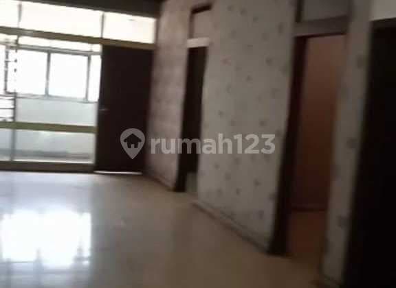 Ruko Strategis Luas 3 Lantai Siap Pakai di Gatot Subroto Bandung