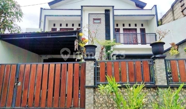 RUMAH/ VILLA 3 LT BAGUS MODERN KLASIK + KOLAM RENANG FULL FURNISH
