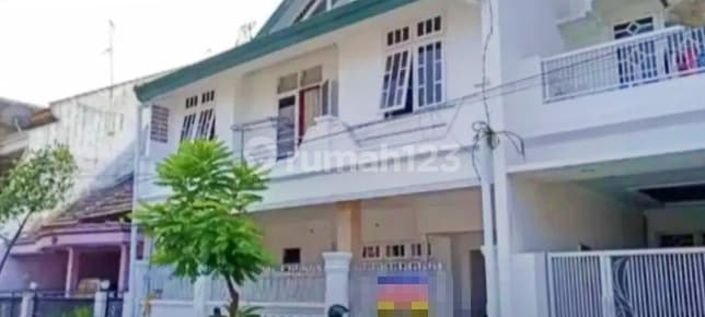 RUMAH KOS 3 LT , 14 KT STRATEGIS BEBAS PAJAK PEMBELI DI SAWOJAJAR