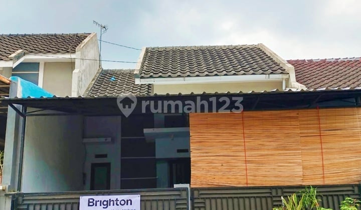 RUMAH BAGUS MODERN MINIMALIS DI SINGOSARI KOTA MALANG HARGA NEGO