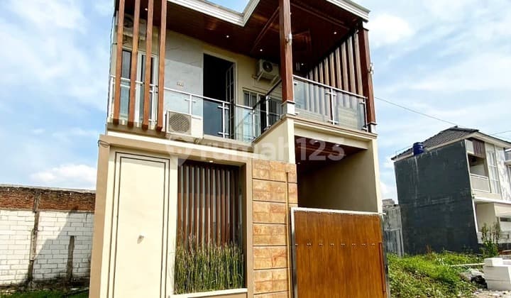 Rumah + Smart Home Siap Huni Furnished di Sukun Viewmenawan