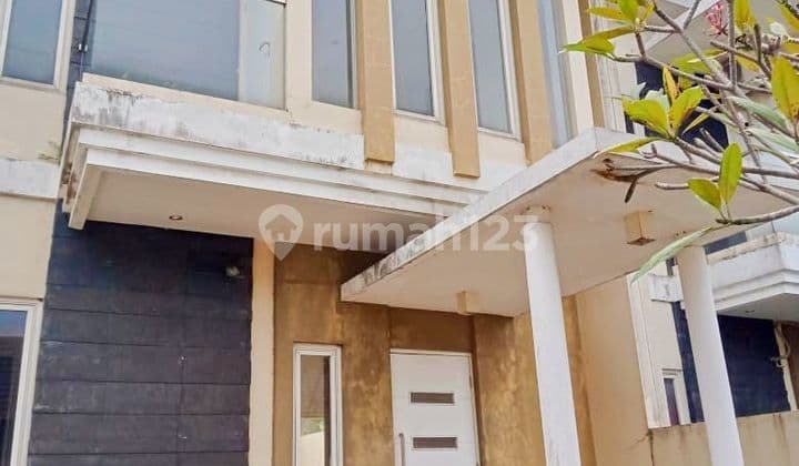 Rumah Modern 2 Lt Depan Hotel Best Lawang Kota Malang