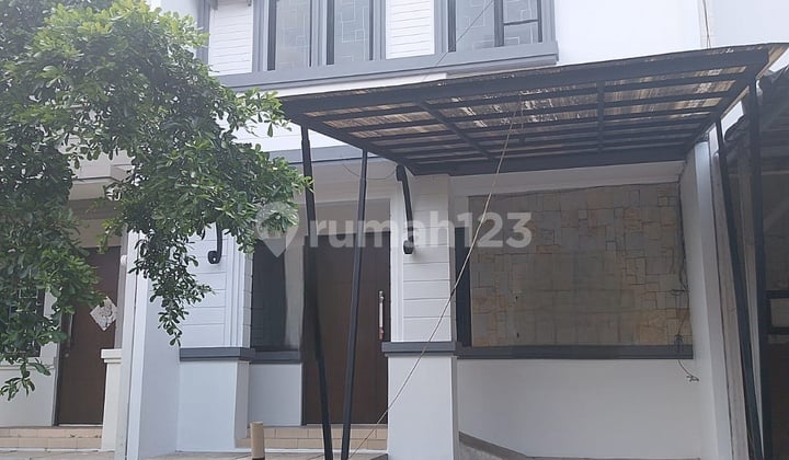 Rumah 2 Lantai di Nusa Loka BSD Bagus Siap Huni