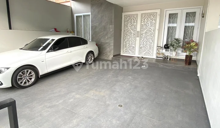 Luxurious House in Kencana Loka BSD Fully Furnished 2 Floors