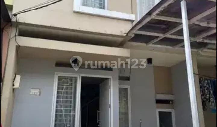 Disewakan Rumah Dekat Mall di Paradise Serpong City Semi Furn