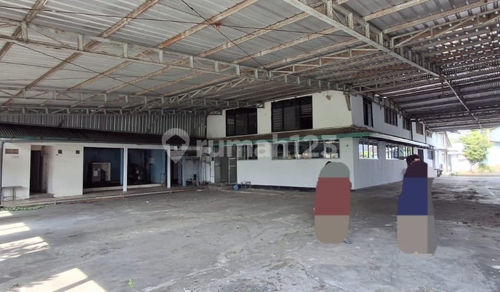 Warehouse Business Place for Sale, Ready to Use, Tabanan.