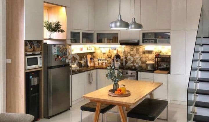 Dijual Rumah Kantor 3 Lantai Siap Pakai Denpasar Bali