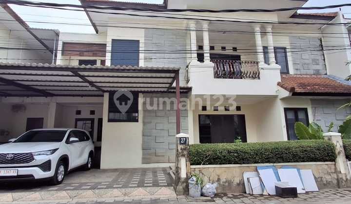 Dijual Rumah Modern 4 Bedroom Halaman Luas di Denpasar Selatan Bali