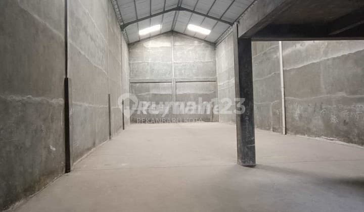Dijual Gudang Baru 2 Lantai Lokasi Strategis