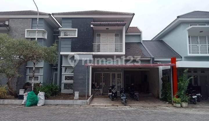 Dijual Rumah 2 Lantai, Komplek Cluster Daerah Adisucipto Dekat Auri Pekanbaru