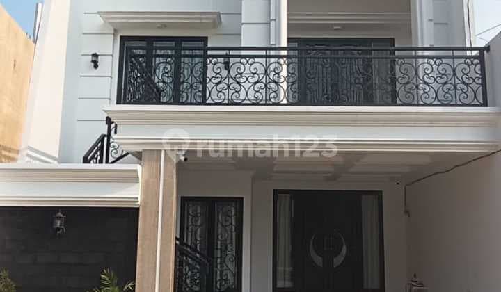 Di Jual Rumah Baru Di Dalam Cluster Dengan Konsep American Style Di Jagakarsa