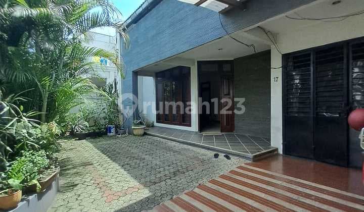 Rumah Asri Dan Nyaman Siap Huni di Pondok Indah. Jakarta Selatan