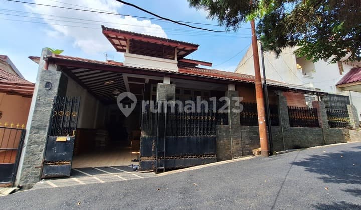Blok L Cinere Paling di Cari - Rumah Siap Huni, Minim Renov 253 m2