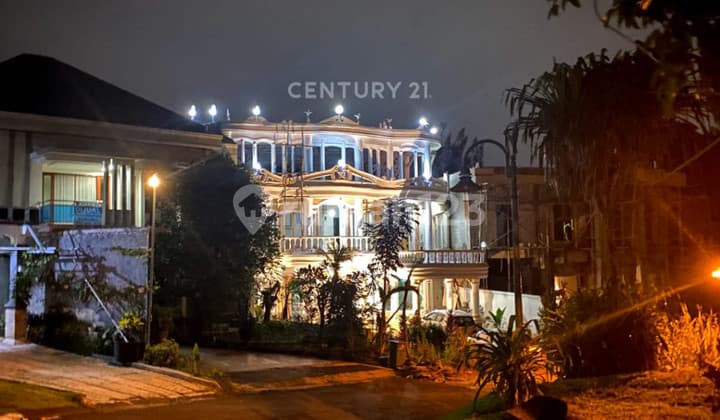 Rumah Bagus Ada Kolam Renang di Sentul City Bogor