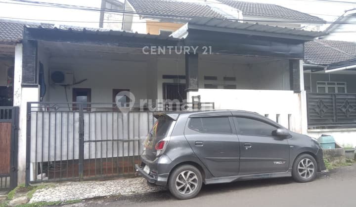 Rumah Dekat Stasiun di Green Hills Pondok Rajeg Cibinong