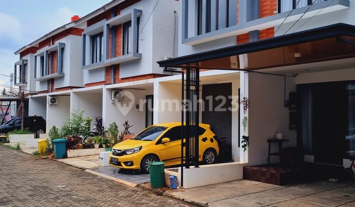 Rumah Siap Huni 2 Lantai 3 KT 2 KM Dekat Graha Raya Bintaro SHM