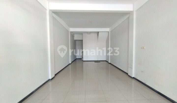 Ruko Sewa Section One Rungkut Industri Hadap Jalan Raya