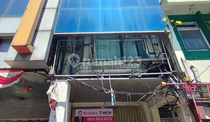 Ruko Nol Jalan di Jalan Kembang Jepun Surabaya Strategis