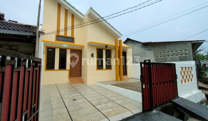 Rumah Posisi Hook LT 85 Murah di Perumahan Bekasi Timur Regency