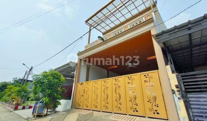 Dijual Rumah 3 Lantai Minimalis di Perumahan Vida Bekasi