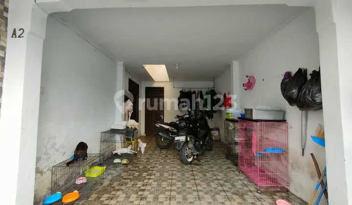 Rumah LT 228 Bebas Banjir di Perumahan Delta Pekayon Jaya