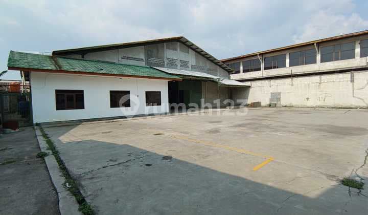 *dijual / Disewa**gudang Rapih Area Nanjung*_bangunan Baru Tahun 2024__akses Ke Tol Baros ± 3 Km_shmluas Tanah 2.600m²luas Bangunan ± 700m²lebar Muka ± 30 Meterlebar Muka Gerbang 4.6 Meterlantai Sudah Full Betonluas Gudang ± 650m²lebar Pintu Gudang 4.9 Me