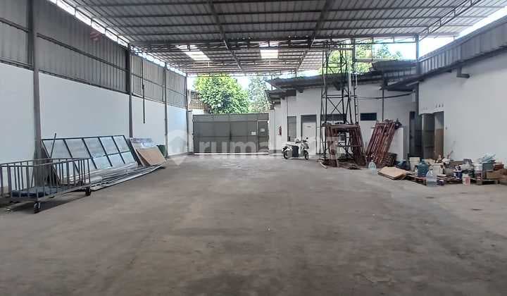 Disewakan Gudang Distribusi Siap Pakai – Lokasi Strategis & Keamanan Tinggi
lokasi Unggulan:
gudang Terletak Di Kawasan Industri Yang Strategis, Hanya 5 Menit Dari Tol, Pusat Perbelanjaan, Rumah Sakit, Dan Restoran. Bebas Pungli, Aman, Dan Nyaman.
lihat L