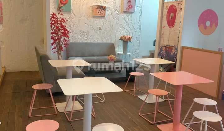 Di Jual/for Saleruko Gandeng Jarang Ada Lt200/300 Di Singgasana Rayalistrik : 49500hadap: Timurair: Artetis Developerkamar Mandi: 3lebar Muka: 10 Sertifikat : Harga Semula 7,9 M Jadi7,5m Ada Free Frenchise Donat Yogert Sm Ada Sebagian Mebel50 Meter Dari G