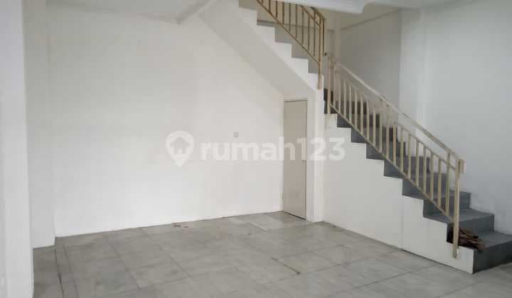 Disewakan 1 Unit Ruko di Jalan H. Nawi Raya, Gandaria Selatan